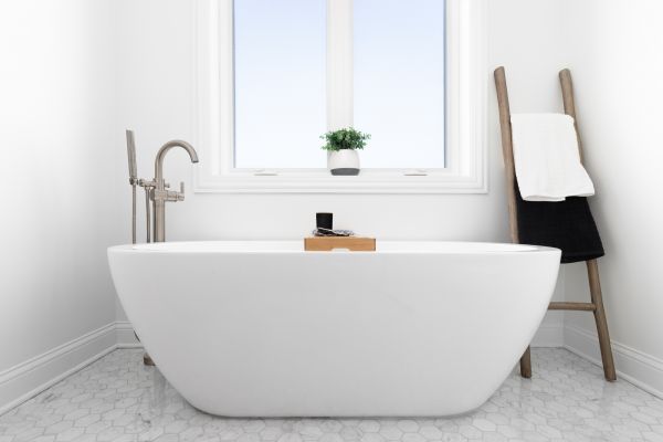 Freestanding Tub Installation in Ravenna