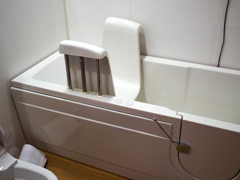 Walk-in Tub with Seat